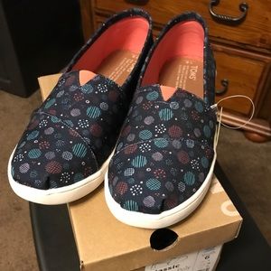 TOMS Classic Dark Blue Poly Canvas Dots Shoes